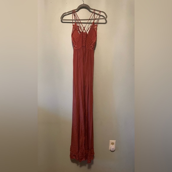 Pink Lily Such A Delight Lace Maxi Dress - Rose / Mauve - Picture 8 of 9